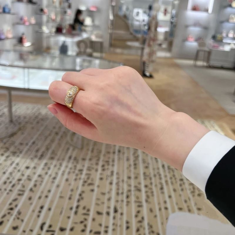 chr1st1an D10r rings